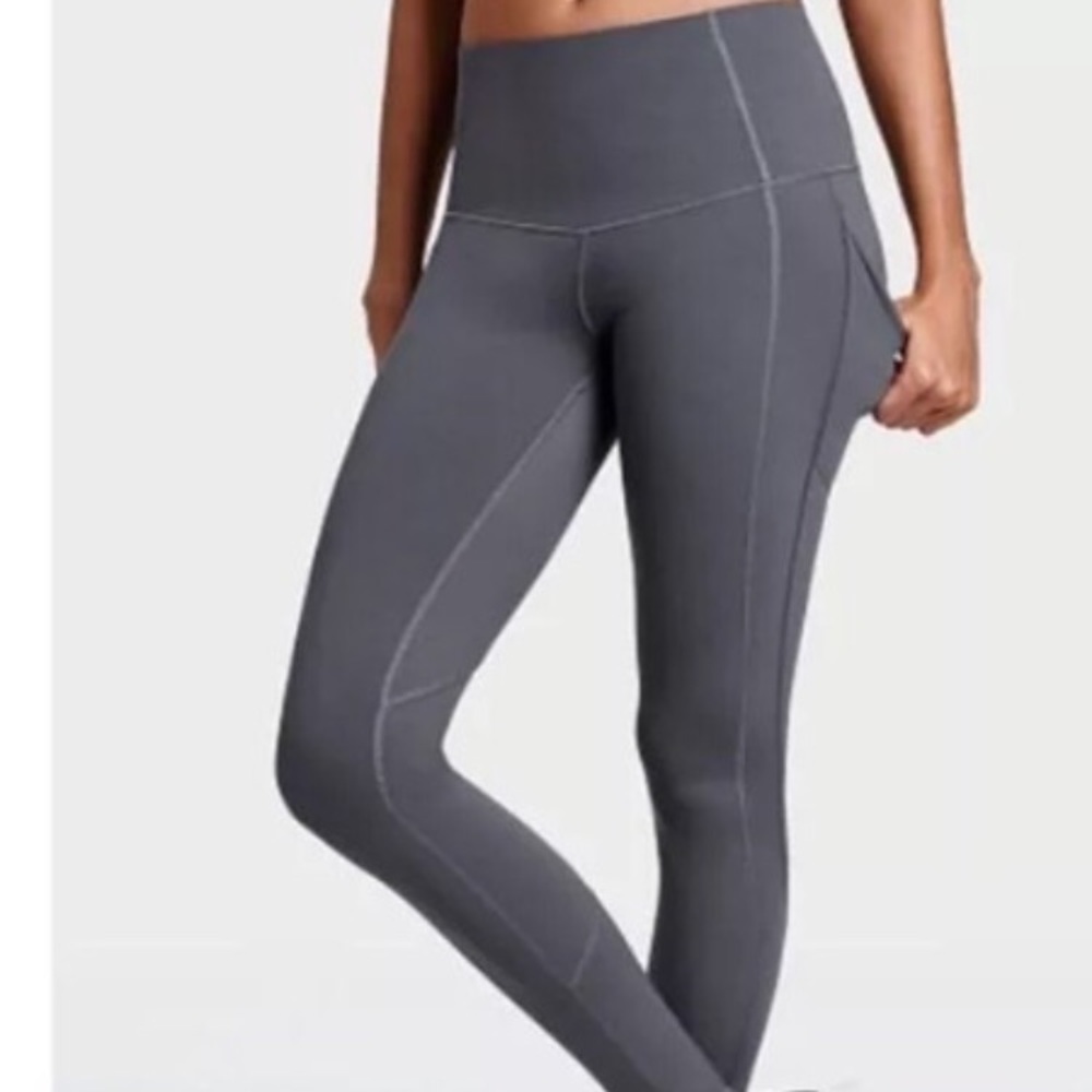 Victoria secret sport knockout pocket leggings m