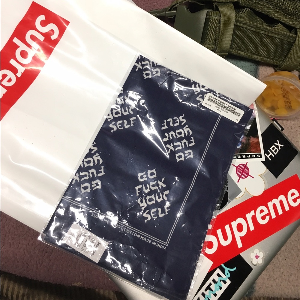 Supreme "Go F*%# Yourself" Bandana