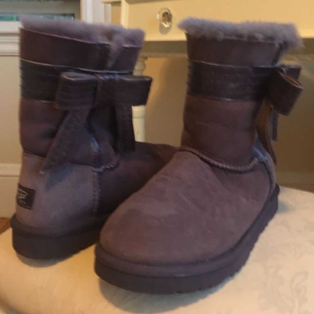 Ugg bow purple boots