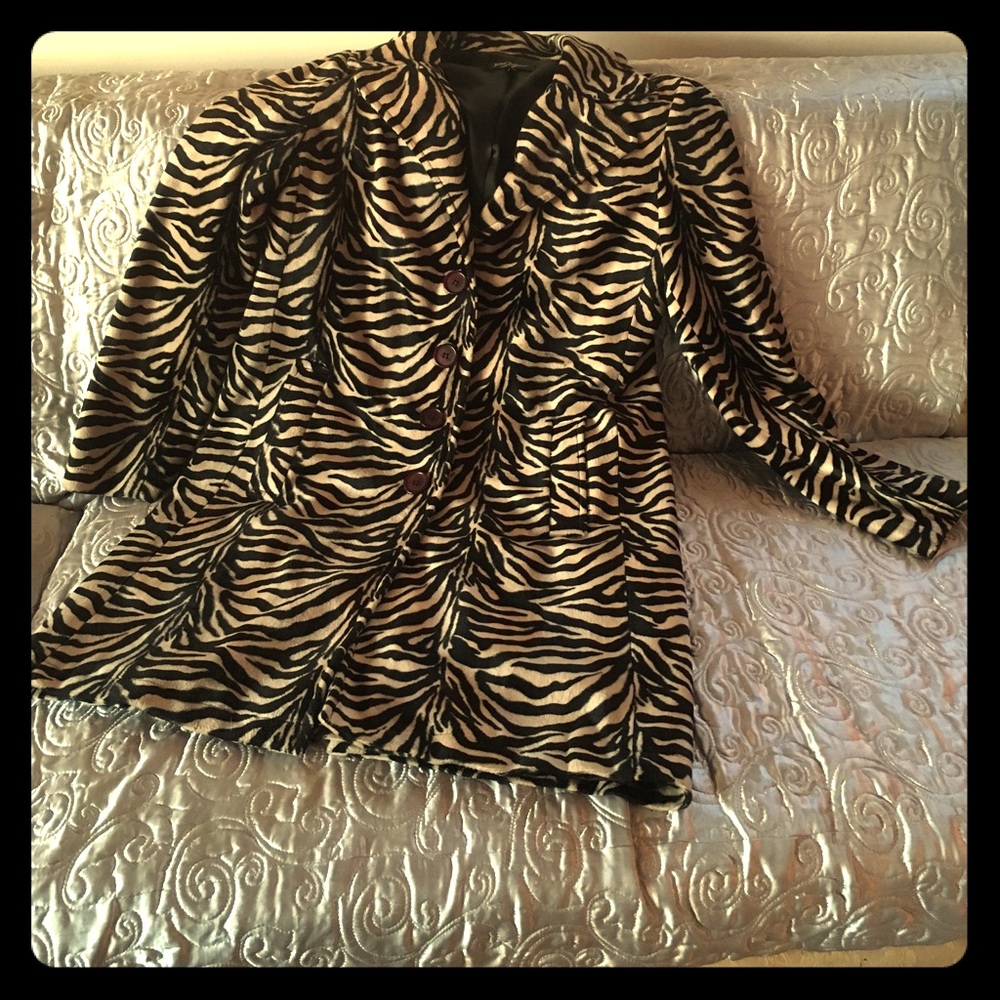 💋Betsy Johnson dress coat . Zebra print
