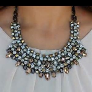 Kahlo Bib Necklace