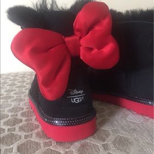 Disney Minnie Mouse Uggs