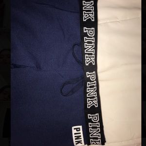 Brand new never worn Victoria secret sweatpants!