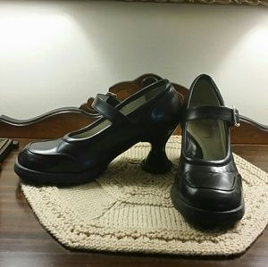 Fluevog Black Leather Shoes "Gorgeous"