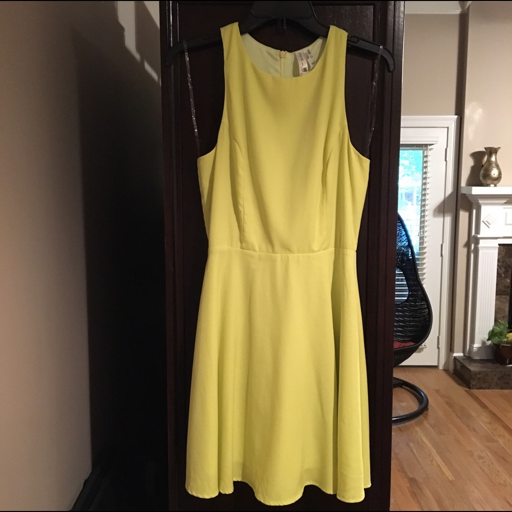 Yellow dress