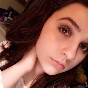 Meet your Posher, Lydia