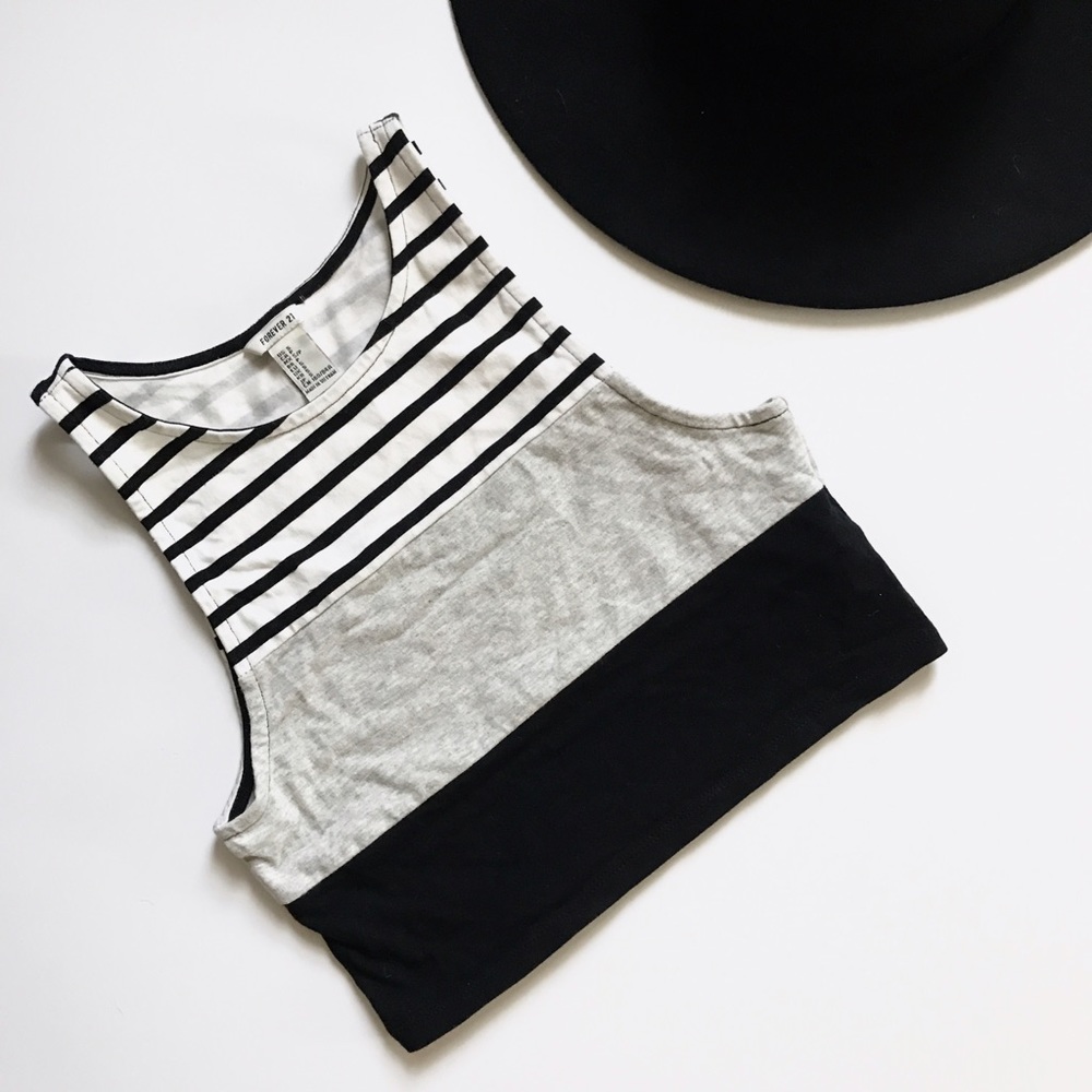 Color Block Crop Top