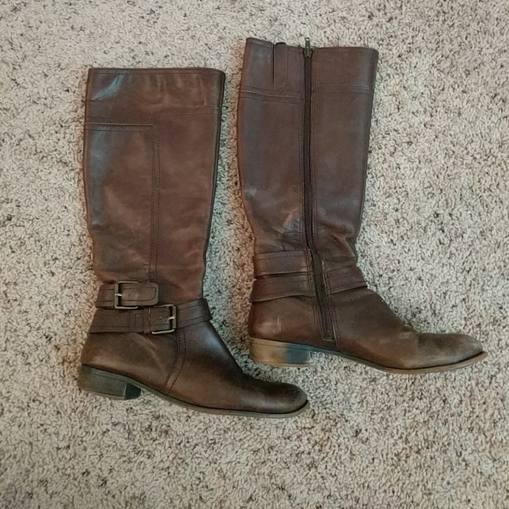 Brown boots