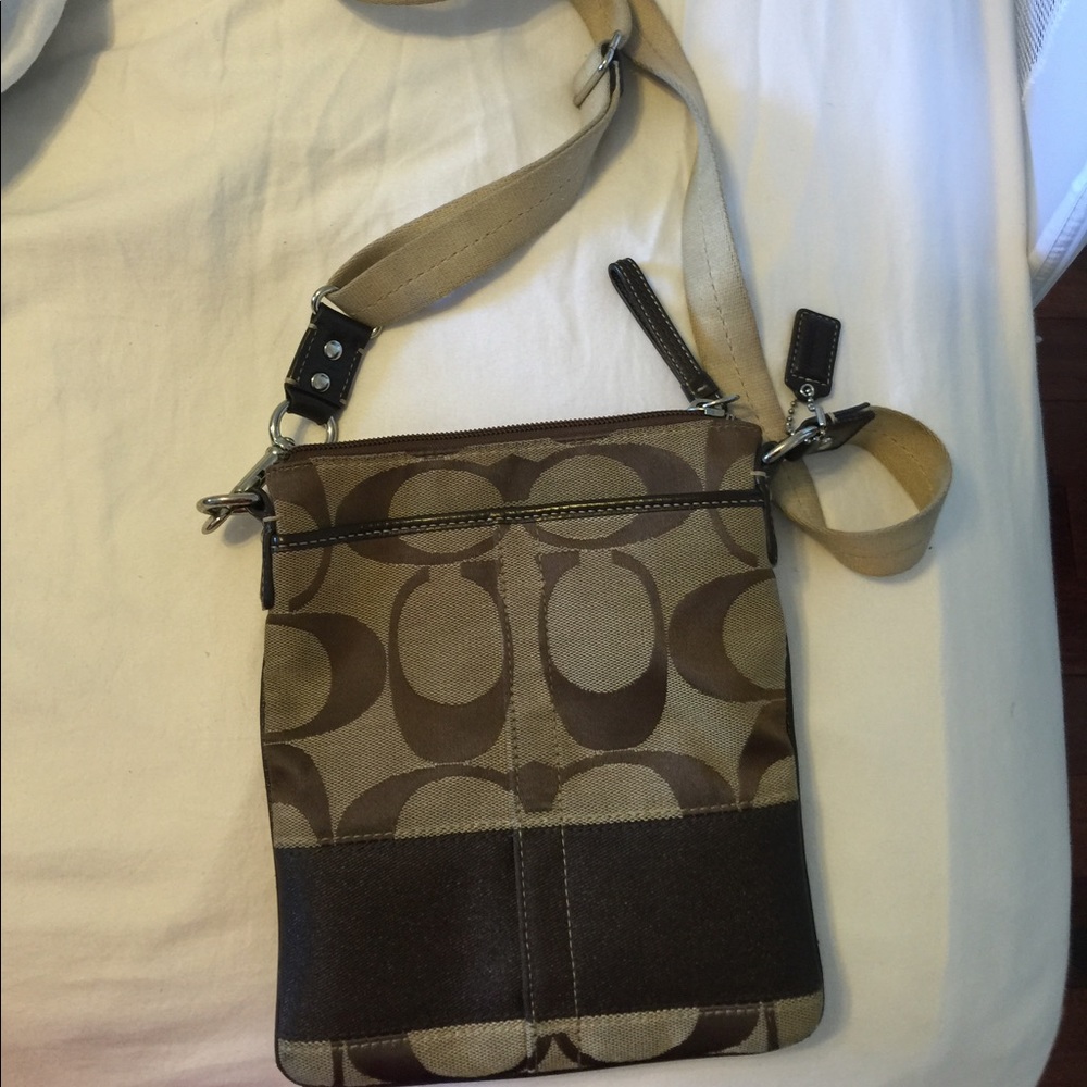 Authentic Coach crossbody