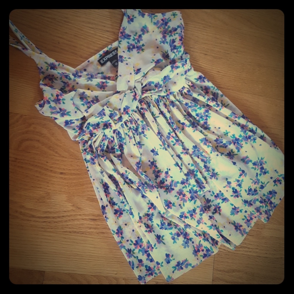 Floral XS dressy tank from Express