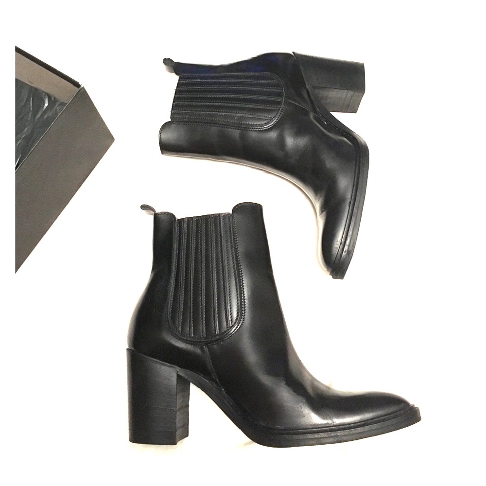 Barneys New York black ankle boots- mid heel
