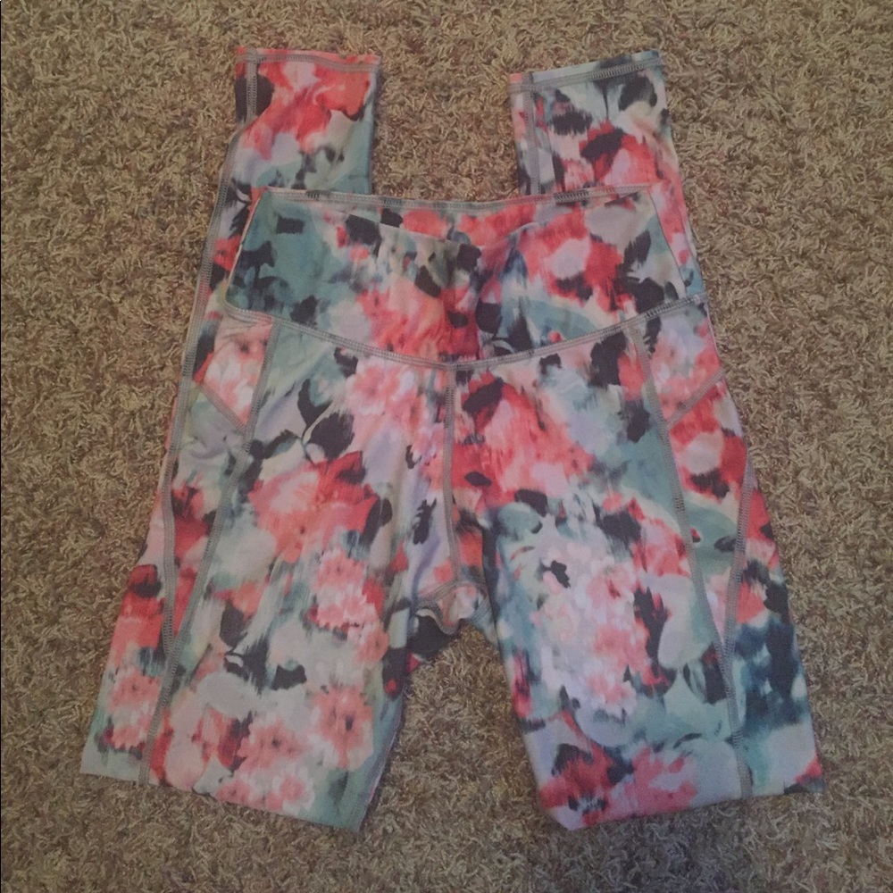 American Eagle leggings