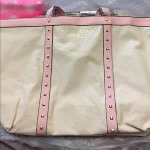 Victoria's Secret tote!