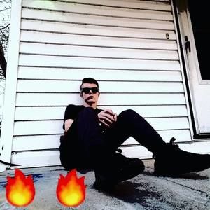 Meet your Posher, Johnathan