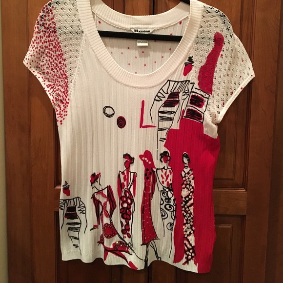 Nygard Collection Tops - Nygard Collection Beautiful/Unique Light Top