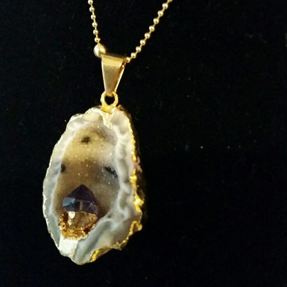 24kGold electroplate druzy geode amythyst necklace - Picture 3 of 3