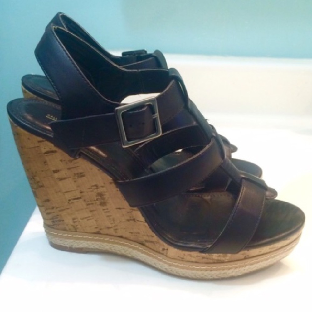 NEW black wedges