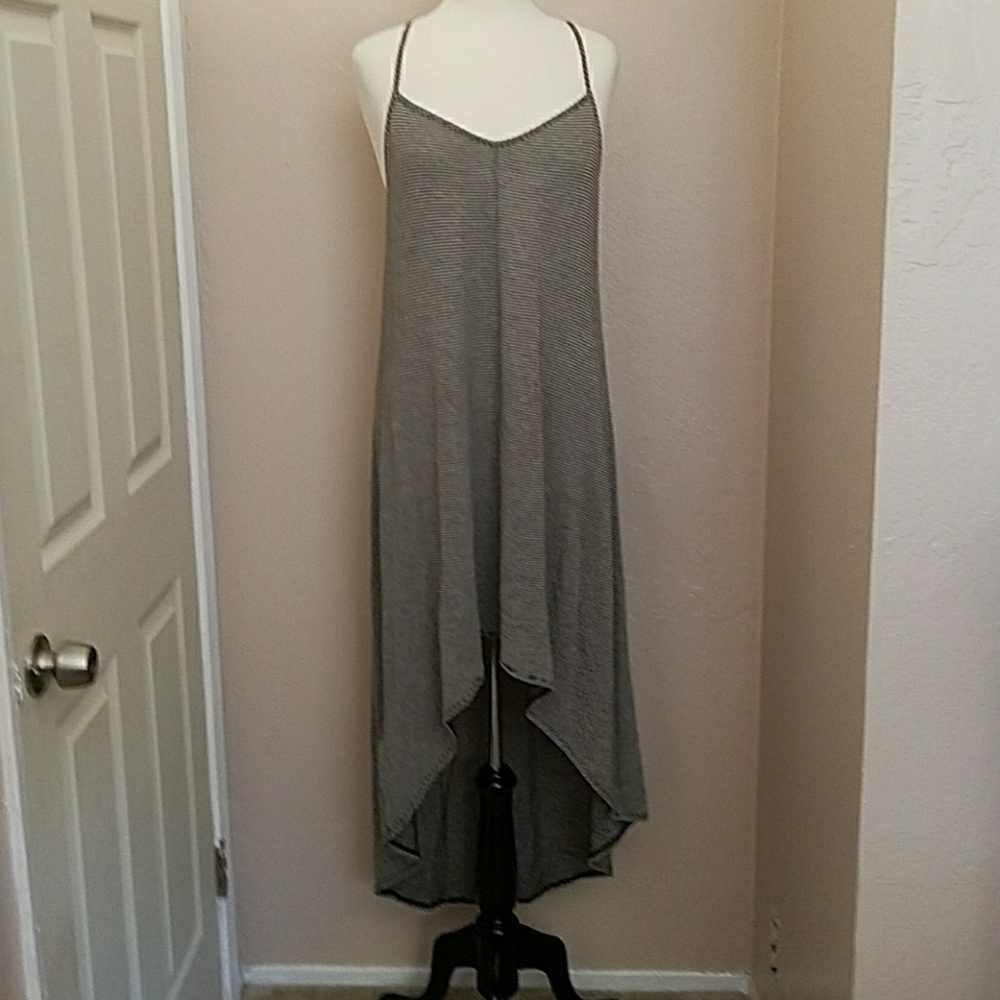 ✔SALE✔ 😙 BCBGENERATION HIGH/LOW MAXI DRESS - Picture 2 of 5
