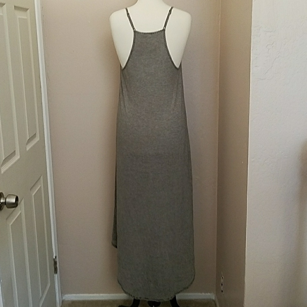 ✔SALE✔ 😙 BCBGENERATION HIGH/LOW MAXI DRESS - Picture 4 of 5