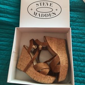 Steve Madden chestnut Suede wedges