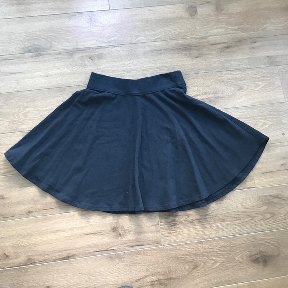 Hollister Dresses & Skirts - 5/$15 Hollister mini skirt