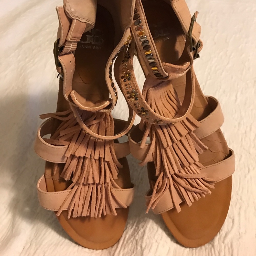 Gianni Bini fringe sandals