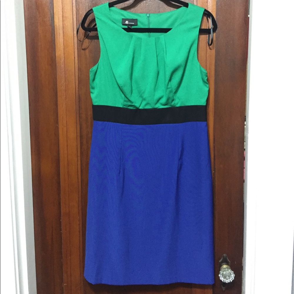 Color block green, blue and black shift dress.