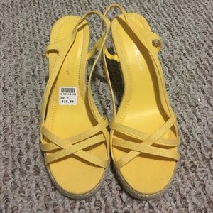 Nice yellow wedged sandals