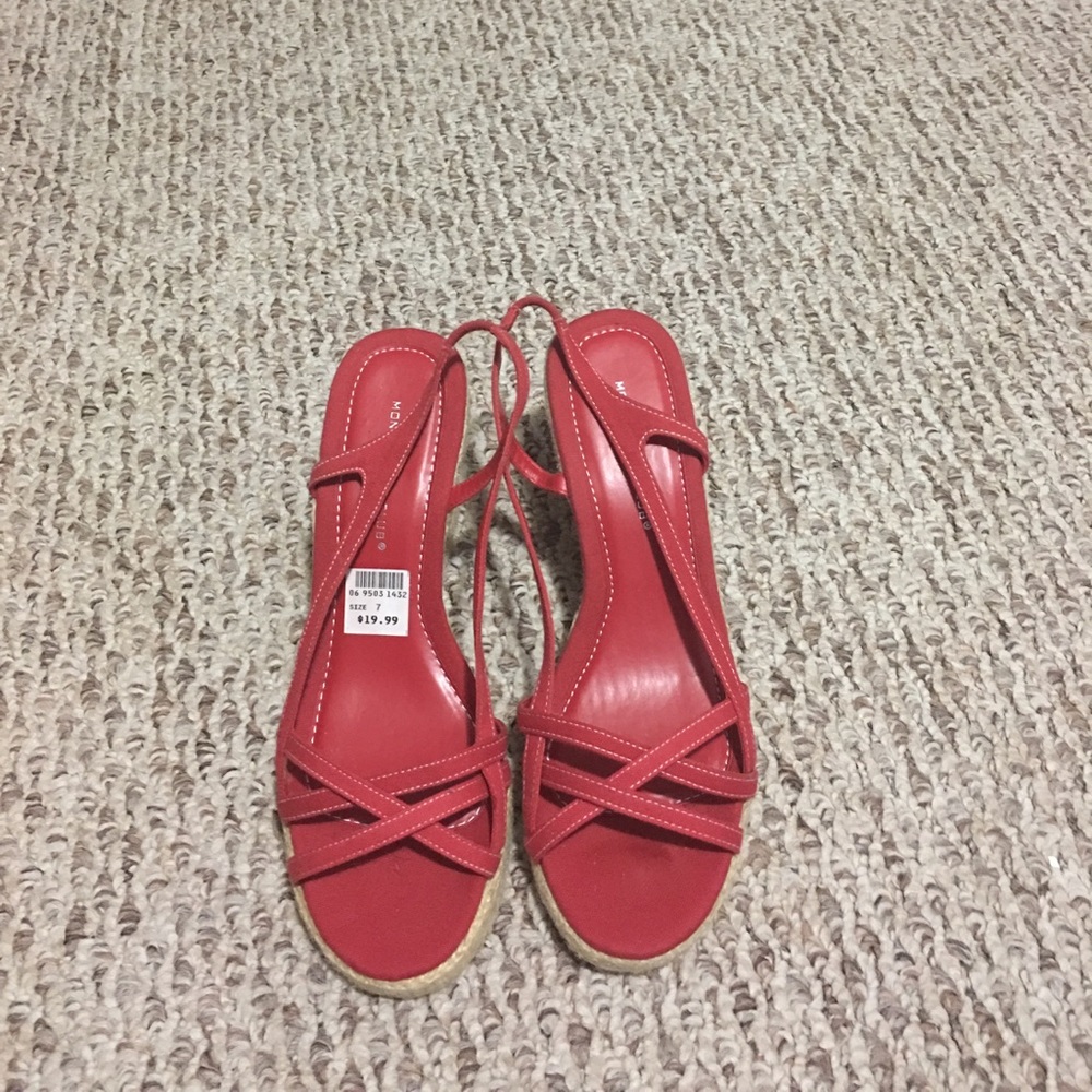 Beautiful red wedge sandals!!!