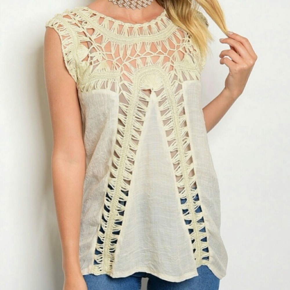 New! Sexy Cream Crochet Top - Picture 1 of 2