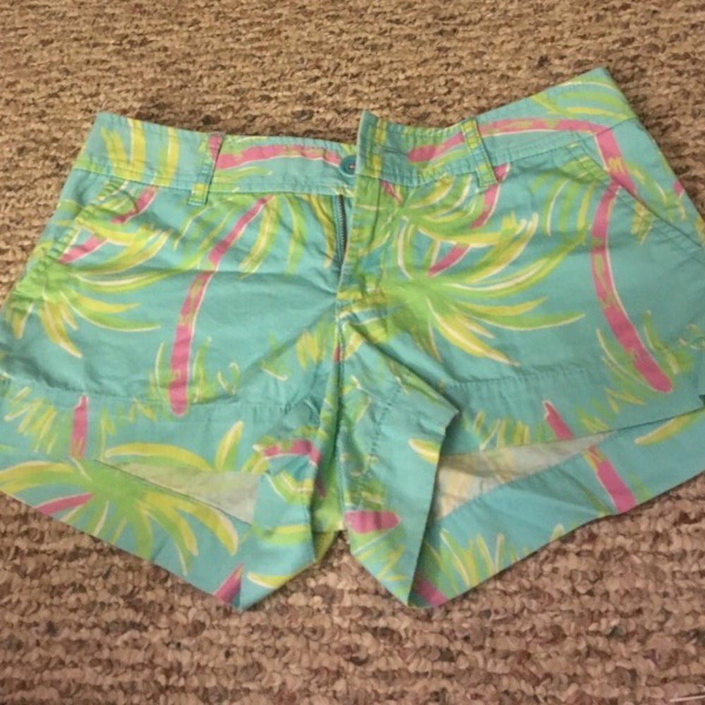 Lilly Pulitzer size 4 shorts