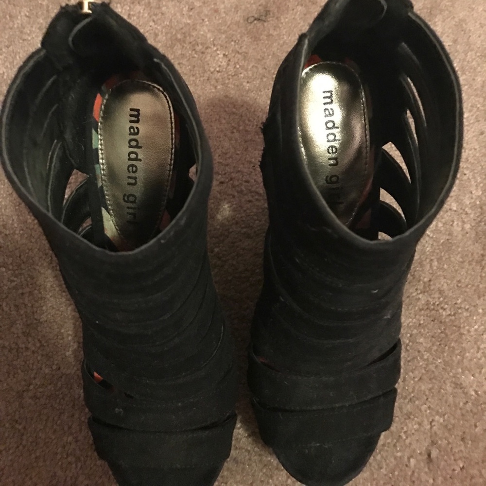 Madden Girl Wedges - Picture 1 of 3