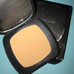 BareMinerals