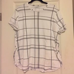 white and black zara tshirt