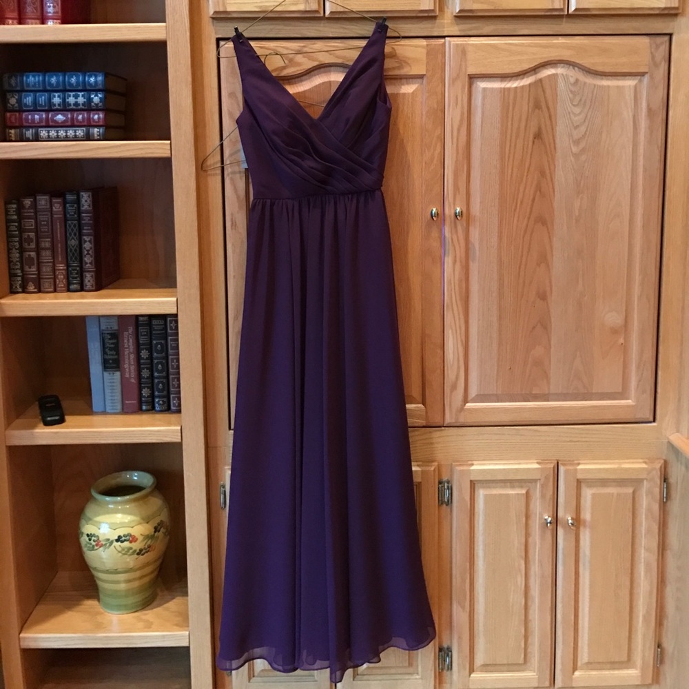 Kennedy Blue brand Bridesmaid Dress size 4.