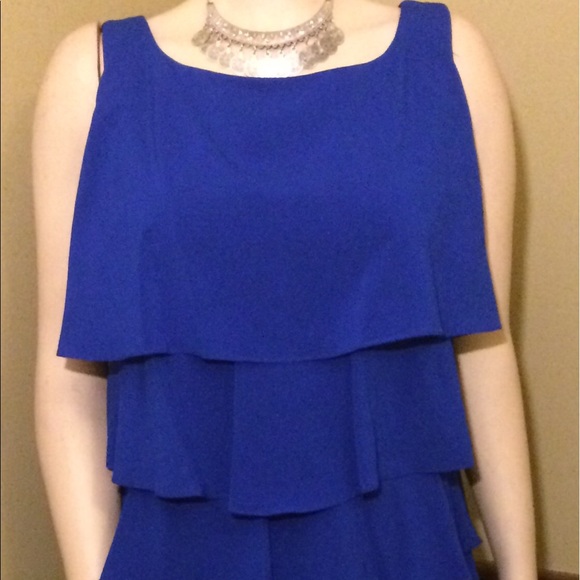 Dress - Picture 3 of 3