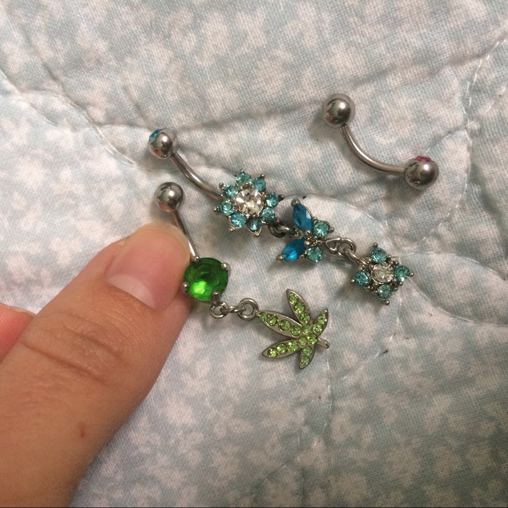 Belly button ring