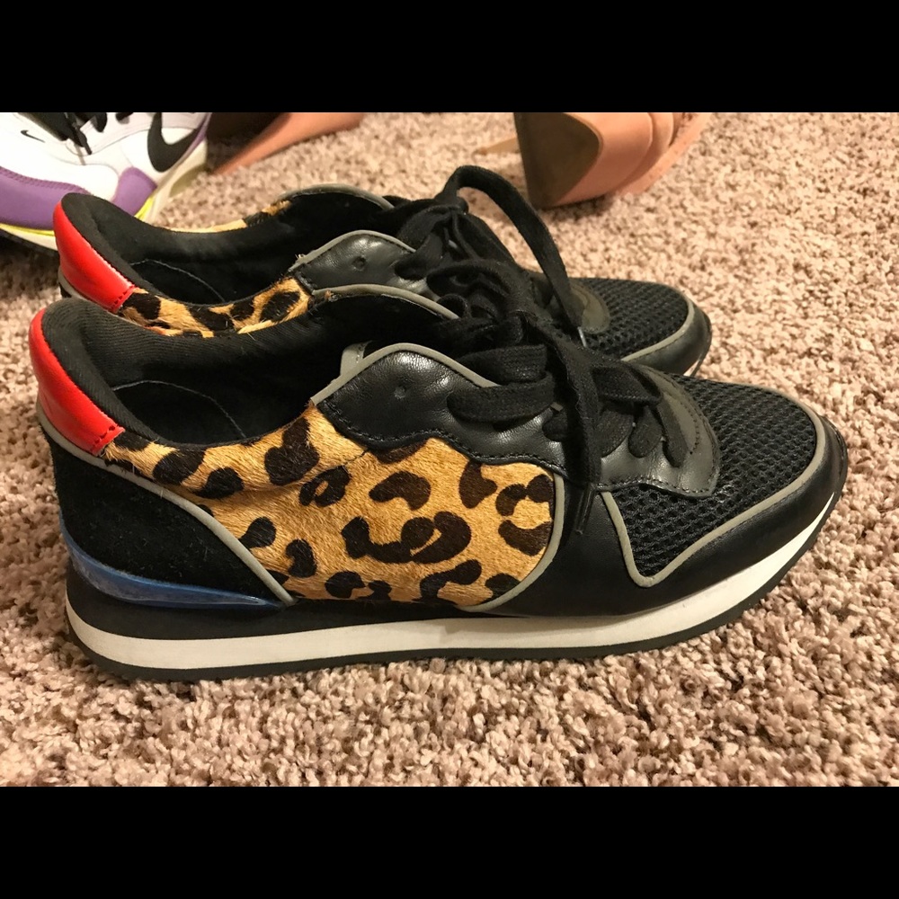 Steve Madden tennis shoes