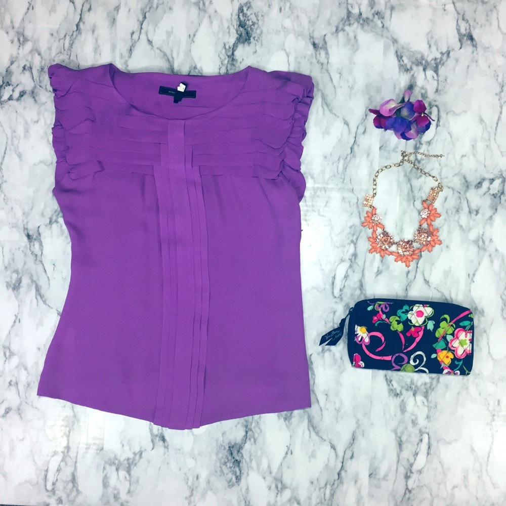 BCBG Maxazria Size Medium Lilac Blouse.