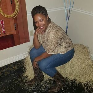 Meet your Posher, Lilly