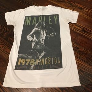Bob Marley t-shirt