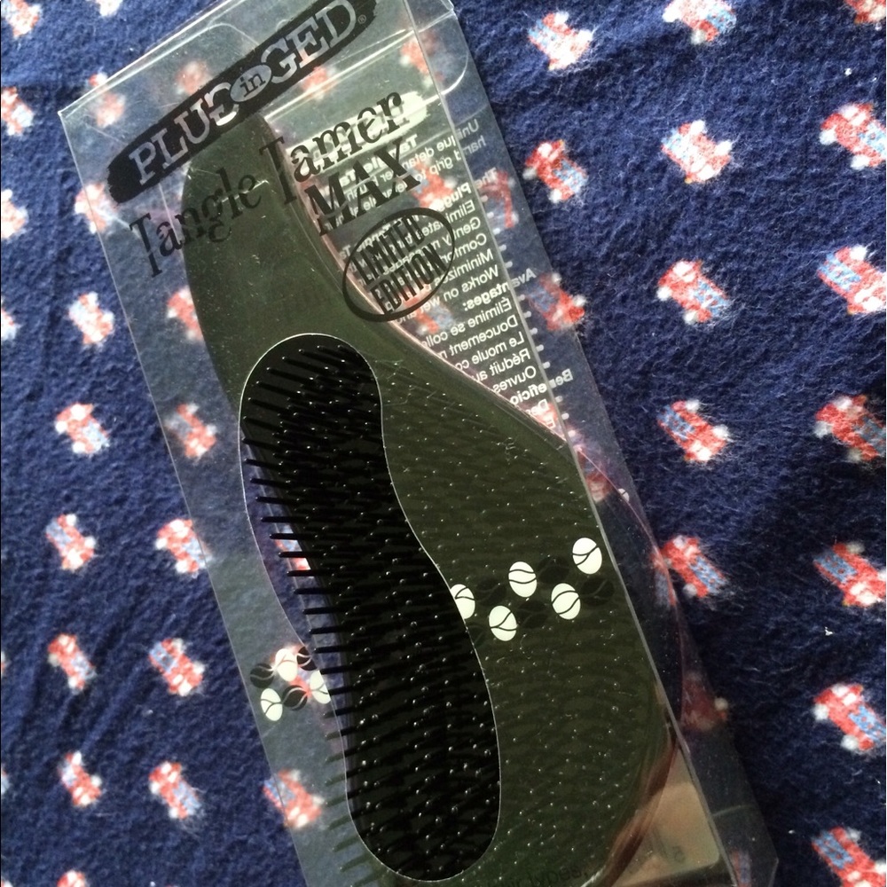 Tangle Tamer Hair Brush