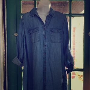 Liz Lange maternity Jean dress size small