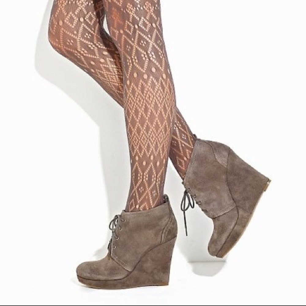 Jessica Simpson Catcher suede booties