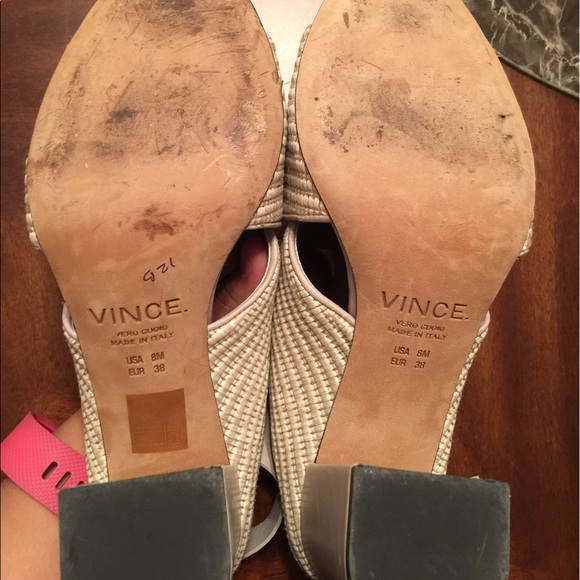 Vince. Woven chunky crisscross heel in size 8 - Picture 5 of 6