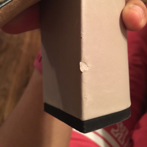 Vince. Woven chunky crisscross heel in size 8 - Picture 6 of 6