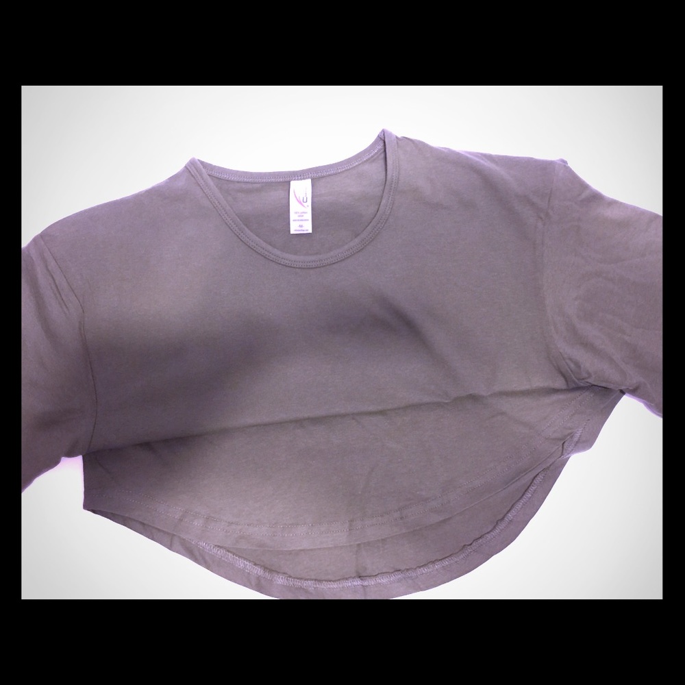 Unisex Grey Long Curve Tail T-Shirt