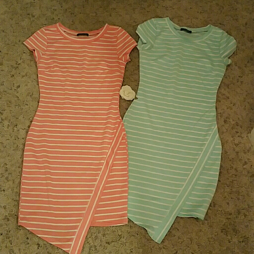 Set of 2 Dresses