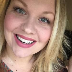 Meet your Posher, Carissa