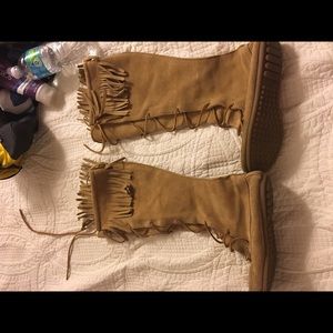 Minintonka suede leather moccasins